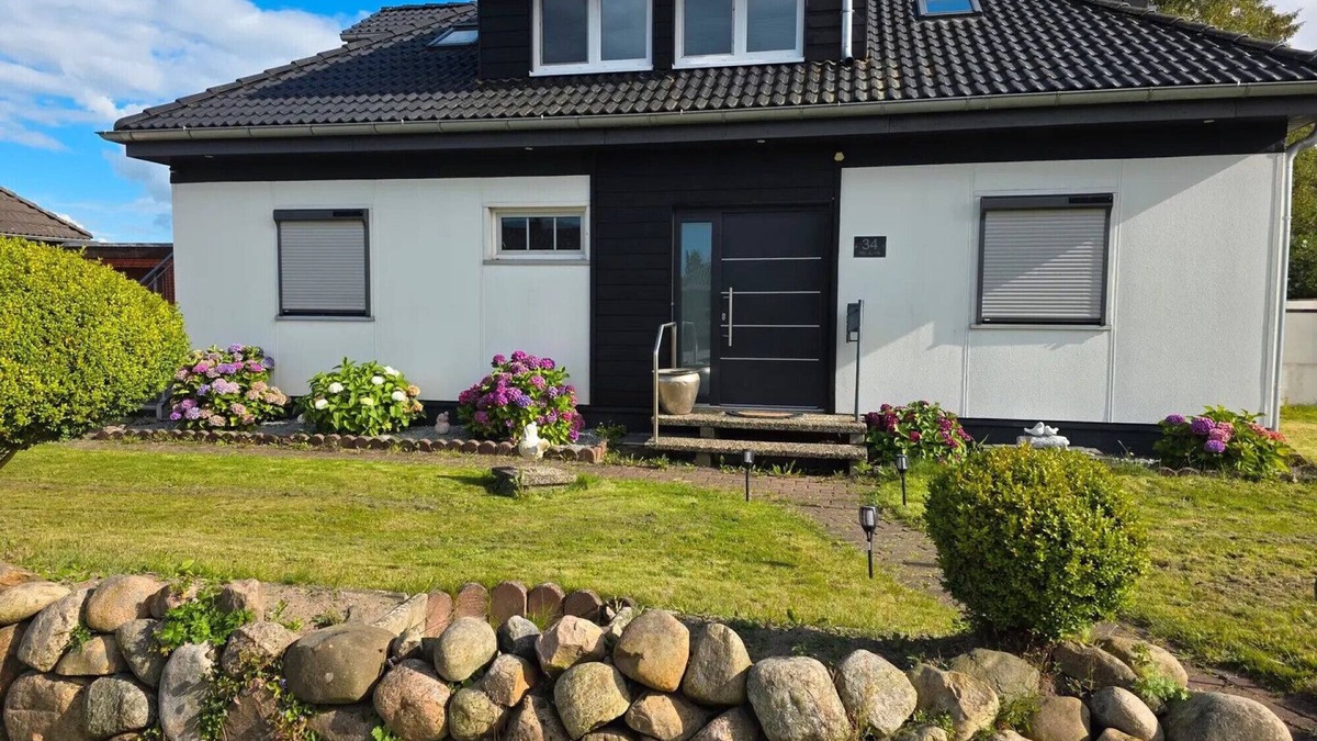 Leck Apartment | Apartment 'Ferienwohnung' with Wi-Fi