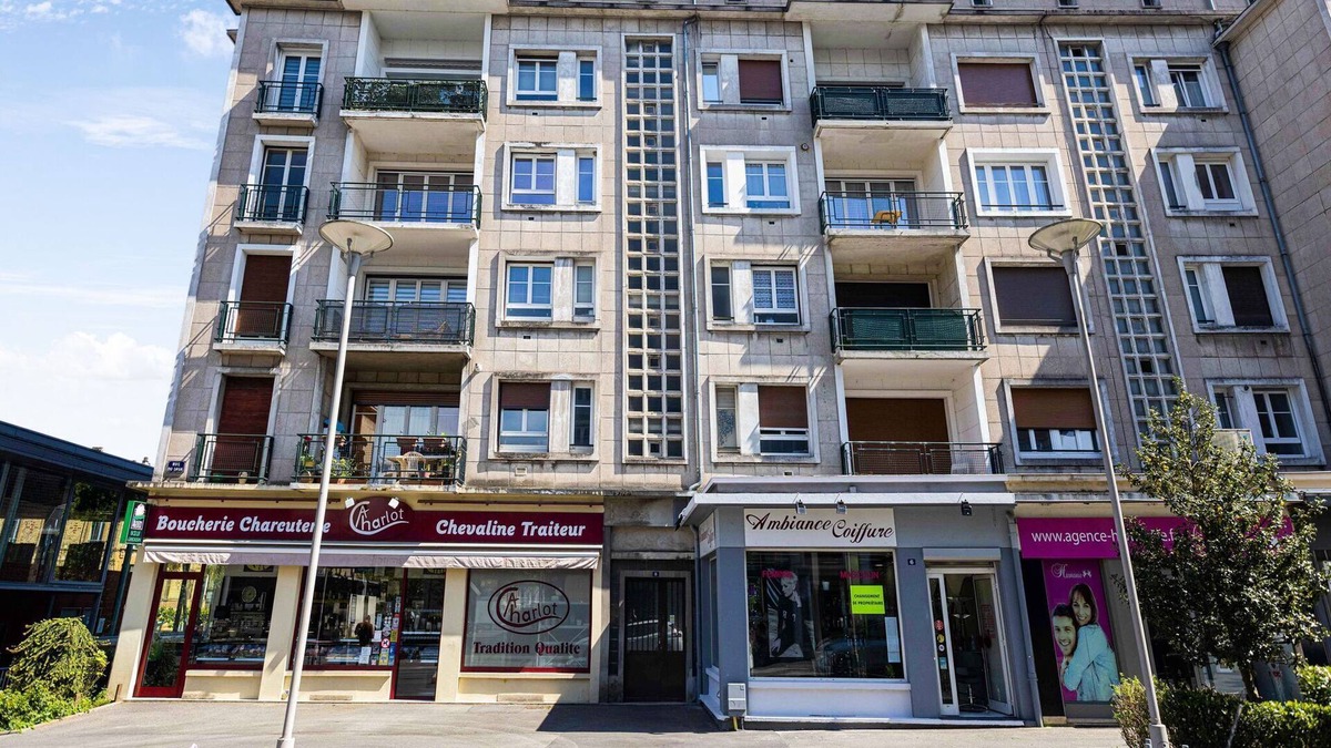 Charleville-Mezieres Apartment | Apartment a stone's throw from the town center
