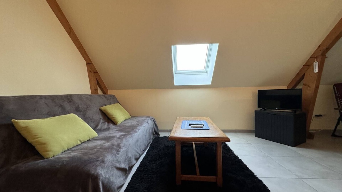 Chaufour-Notre-Dame Apartment | Apartment near Le Mans with Private Garden