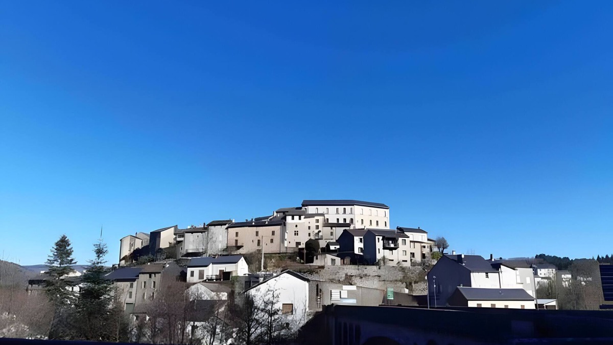 La Salvetat-sur-Agout Apartment | Apartment in the Center of La Salvetat-sur-Agout with Balcony and Mountain View
