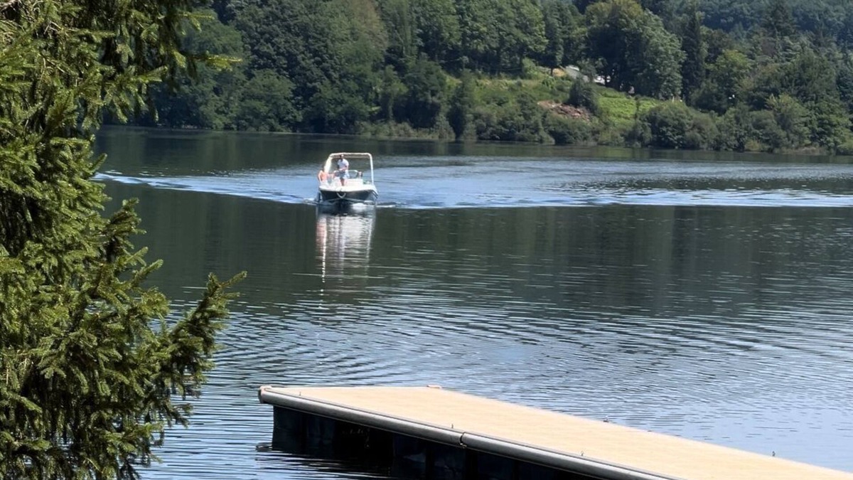 La Salvetat-sur-Agout Apartment | Apartment "B" for 6 people 200m from Lac de la Raviège