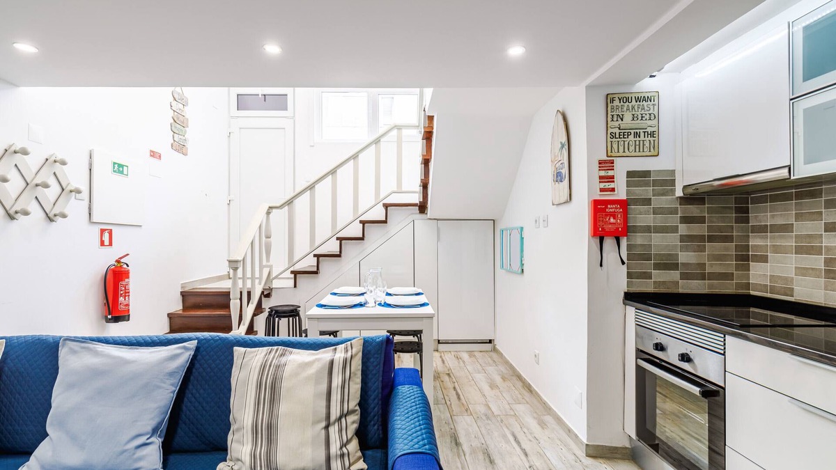 Santiago Apartment | Apartment 'Fração D'ouro By Sesimbra' with Wi-Fi