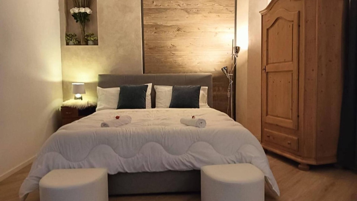Albiano Apartment | Apartment 'Freddie House' with Balcony and Wi-Fi