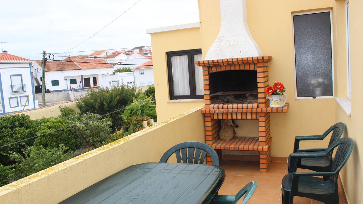 Ferrel Apartment | Apartment fully equipped with big balcony and barbeque, up to 5 adults