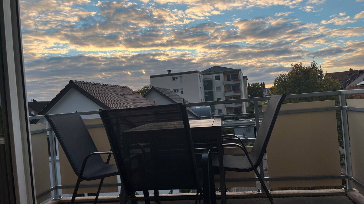 Warburg Apartment | Apartment 'Gemütliche In Warburg' with Balcony and Wi-Fi