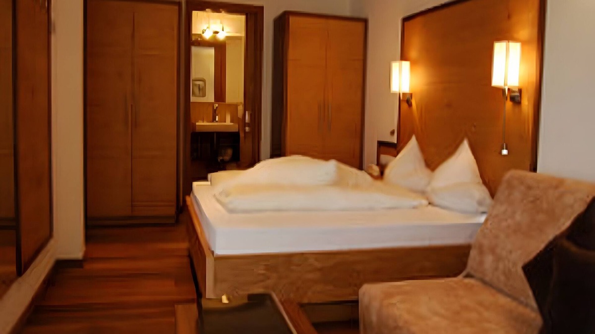 Burgusio Apartment | Apartment 'Gipfelglück 1' with Mountain View, Shared Terrace and Wi-Fi