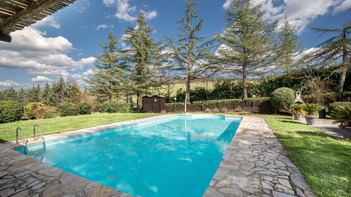 Umbertide House | Apartment 'Girasole ad Antico Casale '700' with Shared Pool & Wi-Fi