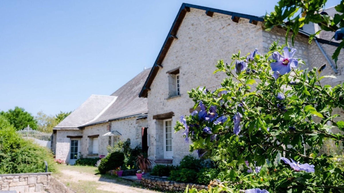 Mer Apartment | Apartment 'Gîte Du Moulin Béchereau' with Private Terrace, Shared Garden and Wi-Fi