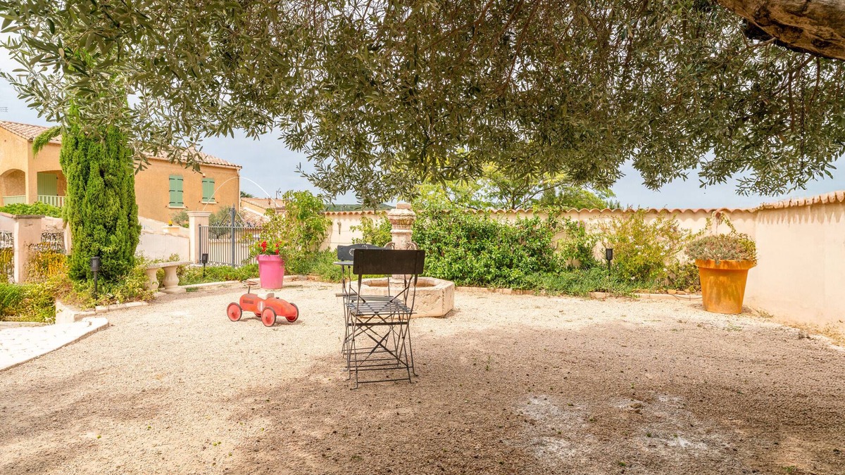 Saze Apartment | Apartment 'Gite' with Private Terrace, Wi-Fi and Air Conditioning