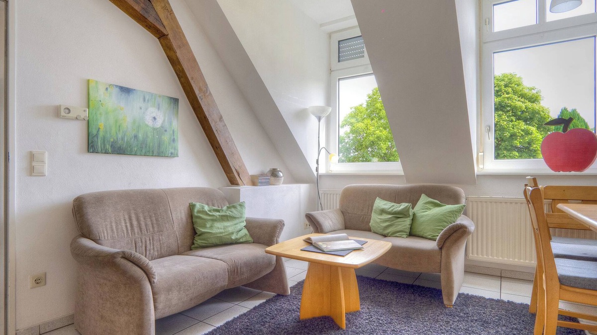 Wettringen Apartment | Apartment 'Göckes Haus Und Garten Wiesenblick' with Shared Terrace, Shared Garden and Wi-Fi