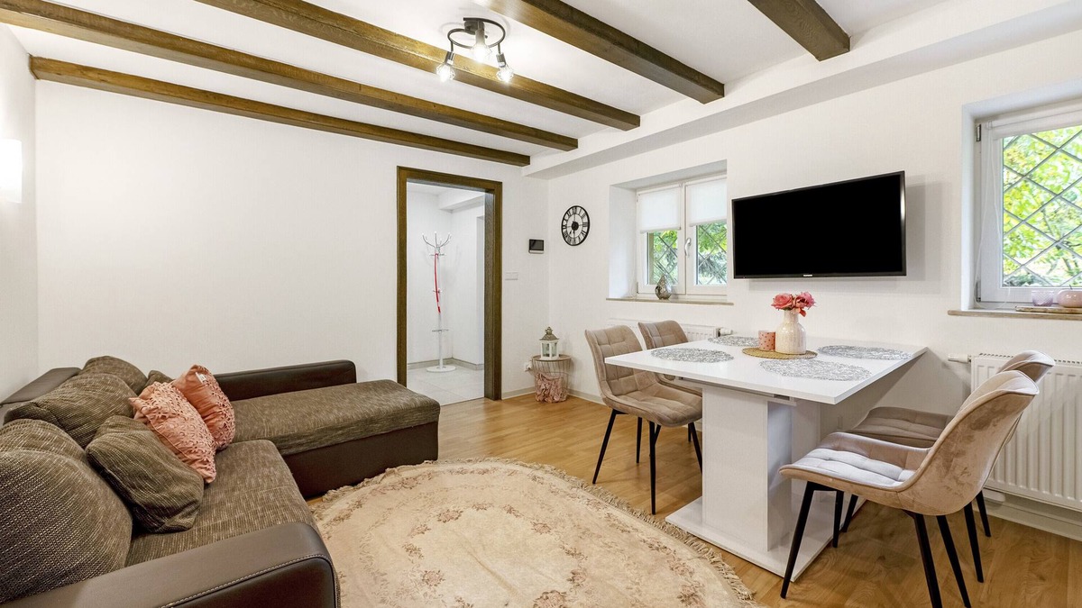 Neunkirchen Apartment | Apartment 'Green House' with Private Terrace, Private Garden and Wi-Fi