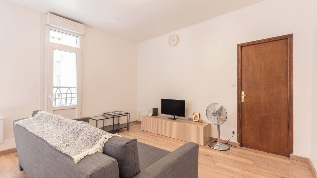 Lourdes Apartment | Apartment 'Grottes De Lourdes - 4 Pers' with Wi-Fi