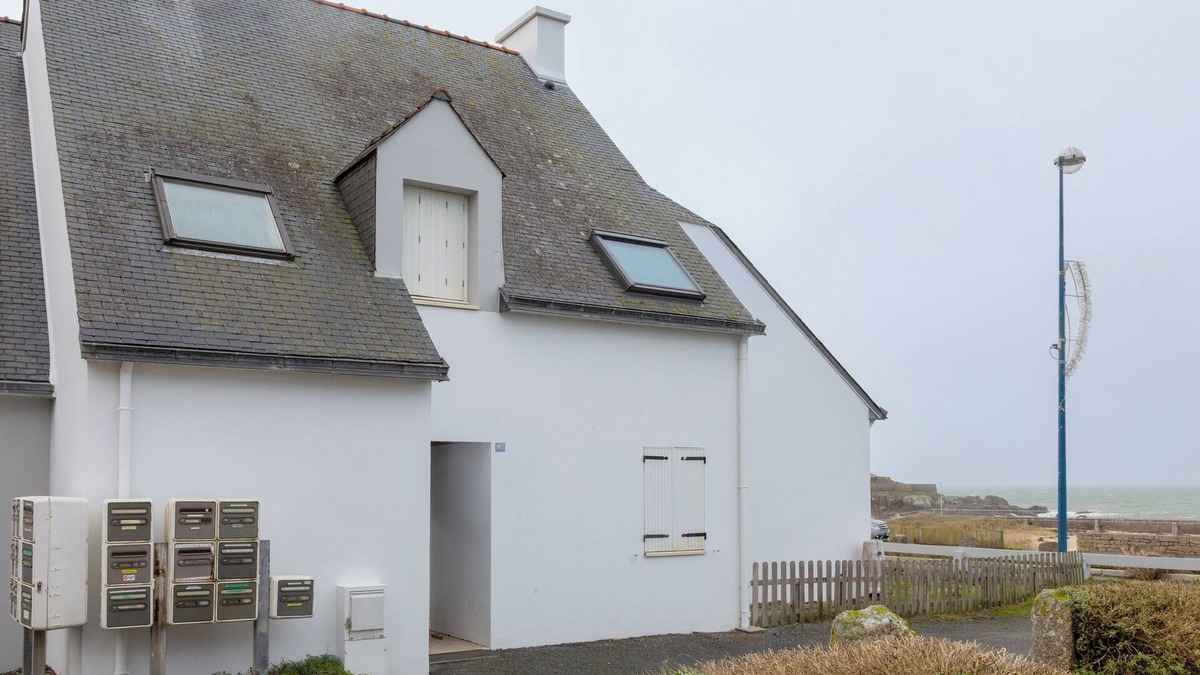 Trevignon Apartment | Apartment 'Guillaume' with Sea View