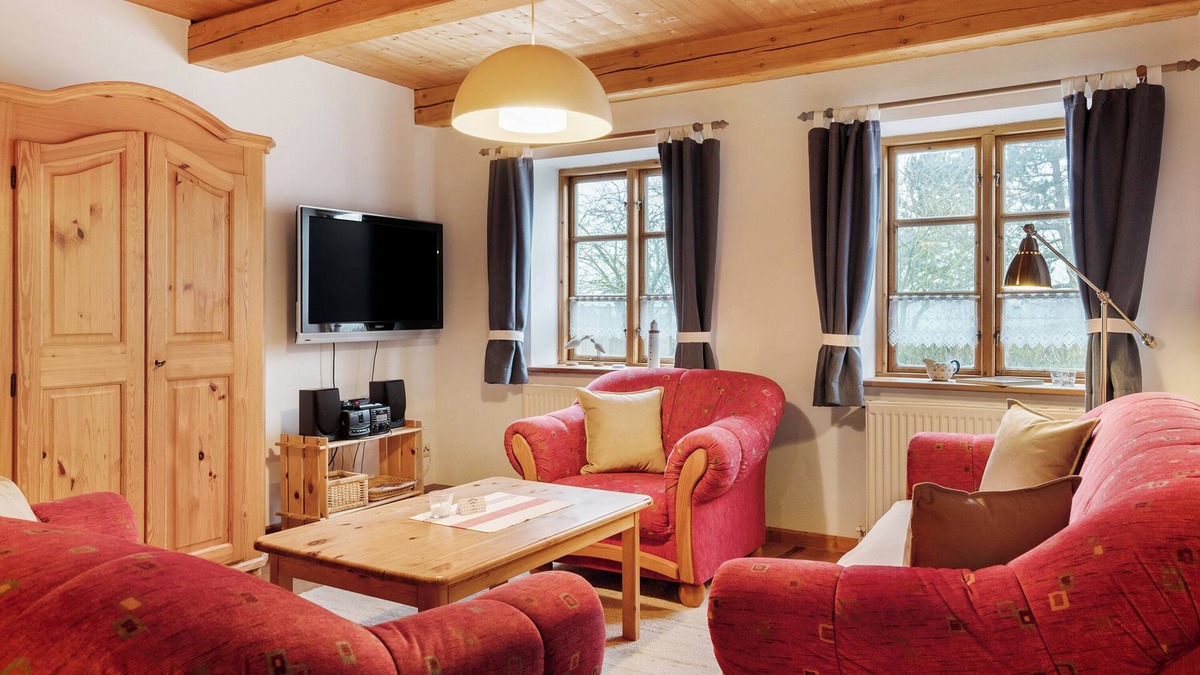 Hillgroven Apartment | Apartment 'Haus Mühlenhof 5' with Shared Garden and Wi-Fi