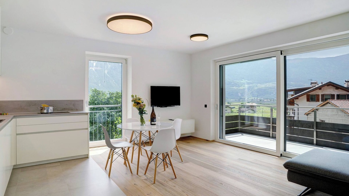 Magre sulla Strada del Vino House | Apartment "Haus Weinblick 5" with Mountain View, Garden & Wi-Fi