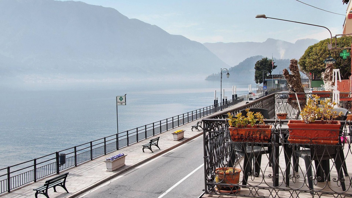Tremezzo Apartment | Apartment "Helvetia" on Lake Como with Lake View, Wi-Fi & Terrace