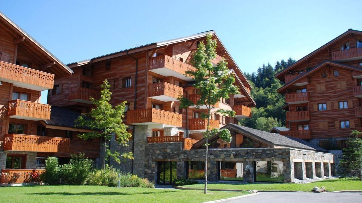 Les Carroz-d'Araches Cottage | Apartment Hermine - an apartment that sleeps 4 guests in 2 bedrooms