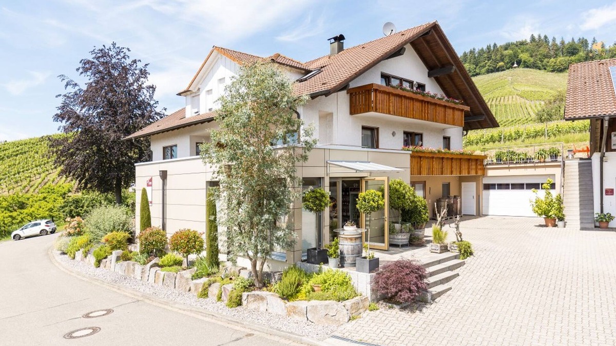 Kappelrodeck Apartment | Apartment 'Hofquartier' with Shared Garden, Balcony and Wi-Fi