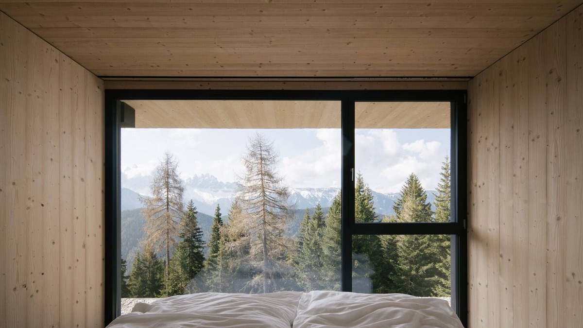 Bressanone Apartment | Apartment Hotel "Anders Mountain Suites 3" with Private Sauna, Slope Access & Wi-Fi