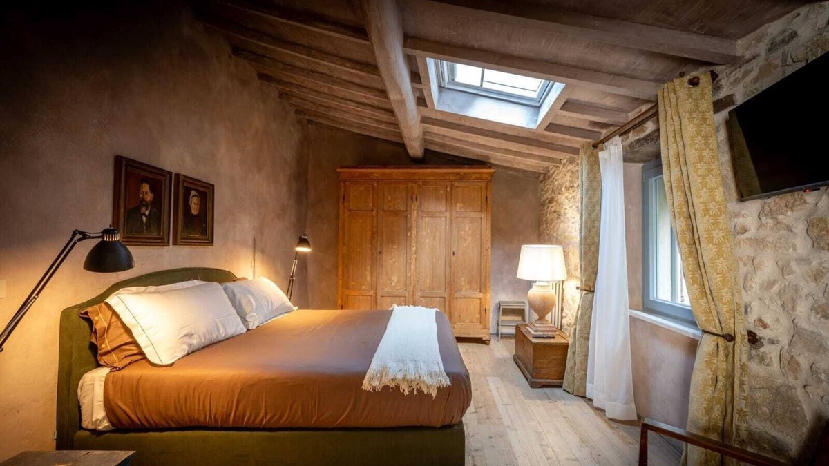 Campiglia d'Orcia Apartment | Apartment 'Il Cassero' with Shared Garden, Wi-Fi and Air Conditioning
