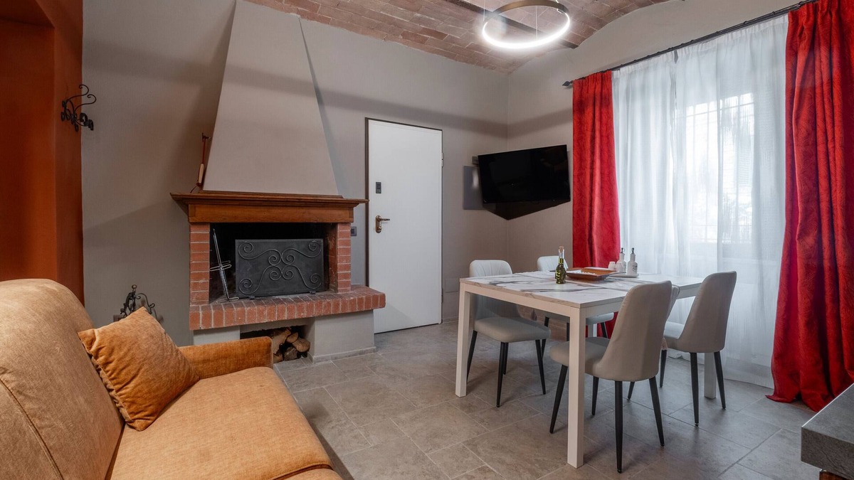 Semproniano Apartment | Apartment 'Il Rifugio Illuminato - Morellino' with Shared Garden, Wi-Fi and Air Conditioning