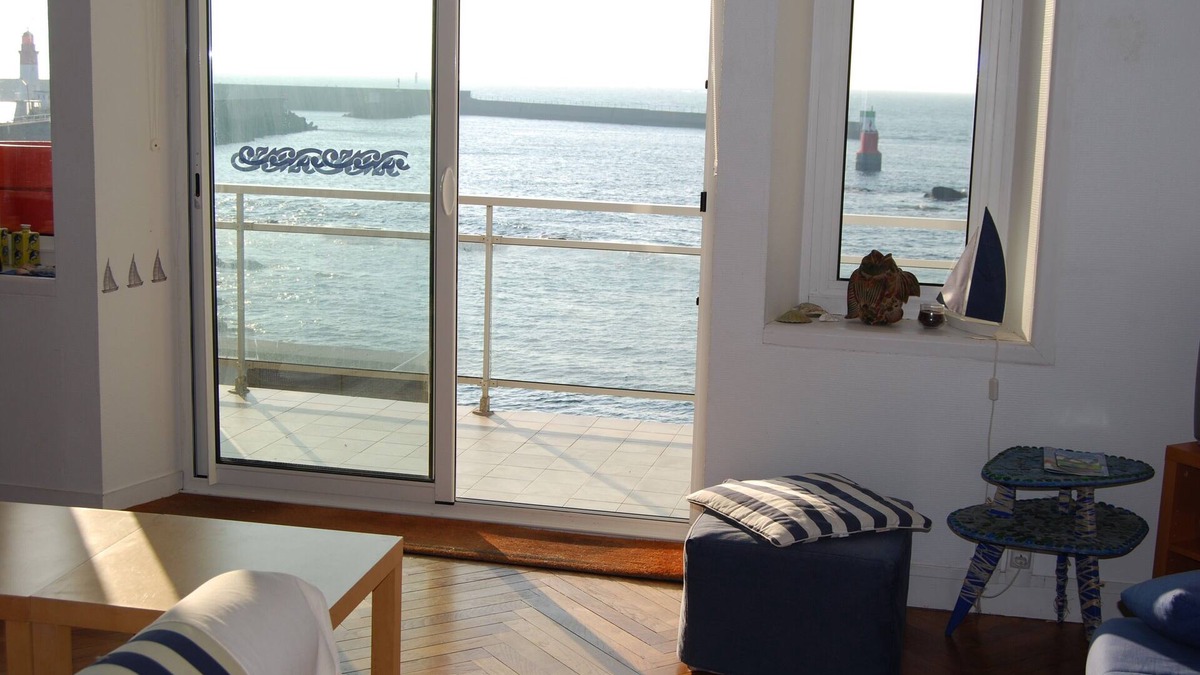Guilvinec Apartment | Apartment in a house by the water