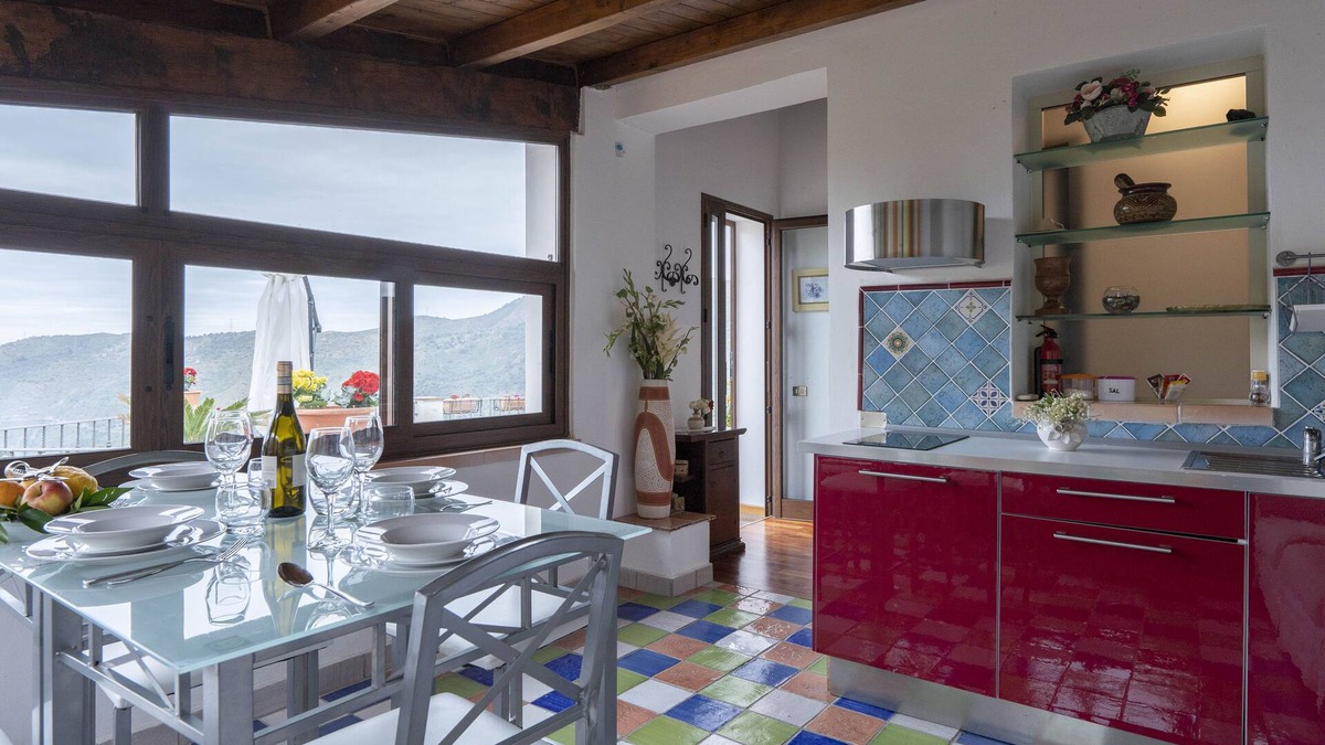 Reitano House | Apartment in a two-room villa called Panarea 4/5 beds
