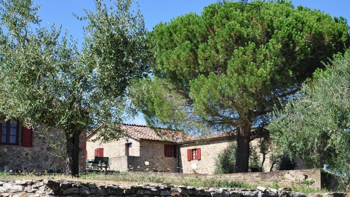 Castelnuovo Berardenga Apartment | Apartment in an idyllic holiday complex in the middle of the winery B4