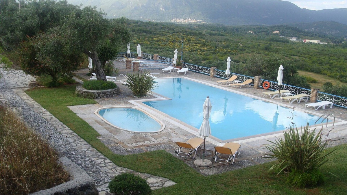 Doukades Apartment | Apartment in Corfu near the Sea
