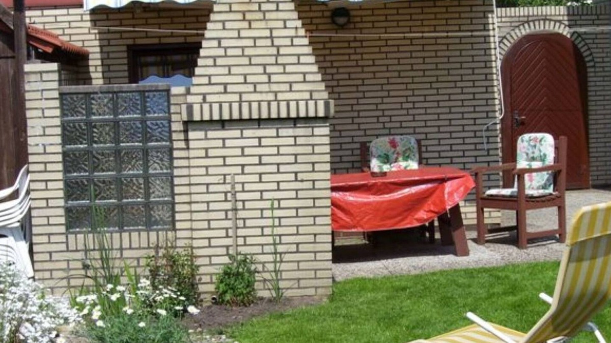 Groden Apartment | Apartment 'In Der 1 Etage' with Wi-Fi