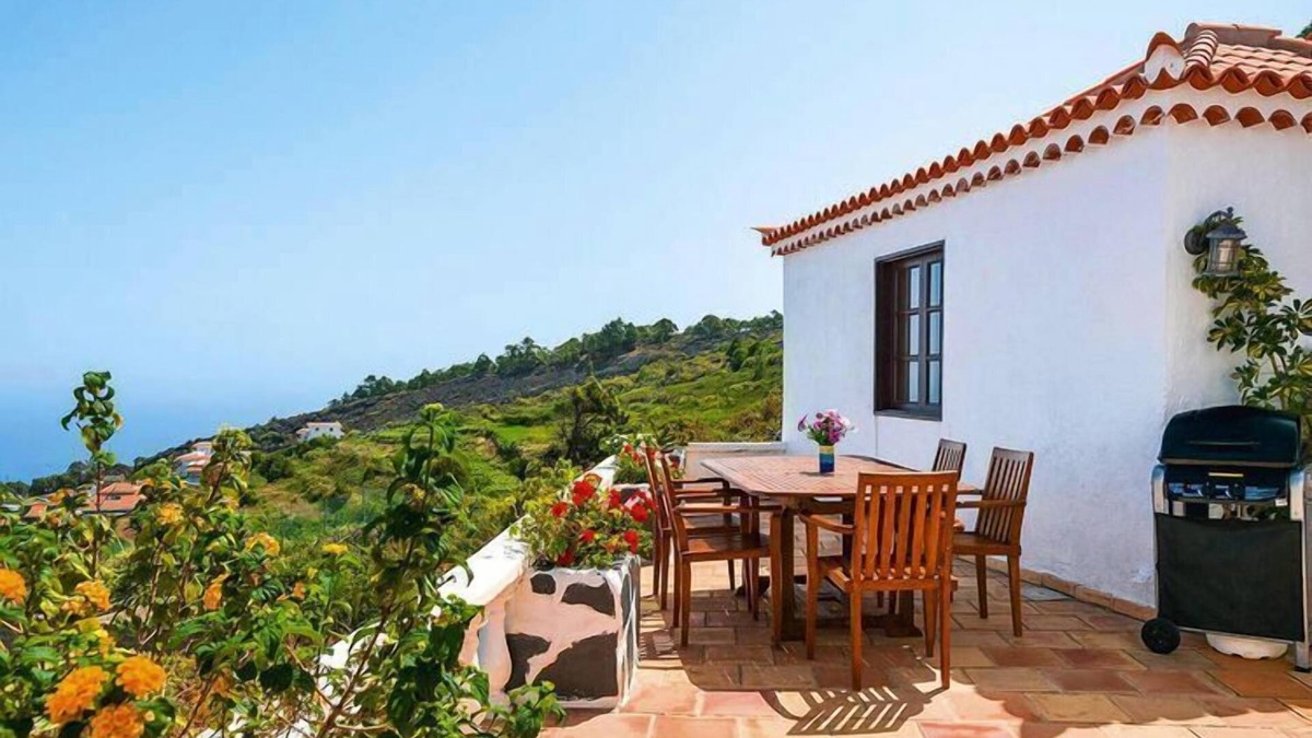 El Tanque Apartment | Apartment in El Tanque with garden