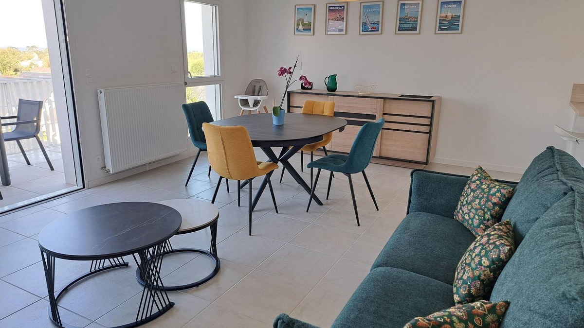 Plouarzel House | Apartment in Finistère with Free E-Bike