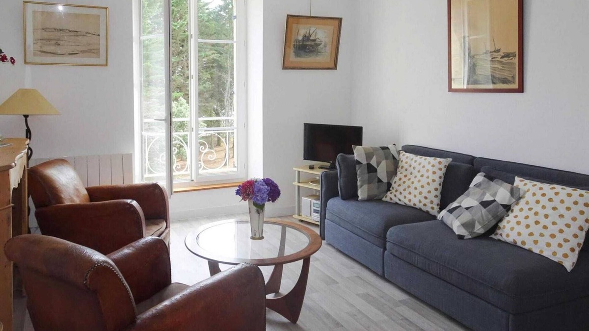 Beg-Meil Apartment | Apartment in Fouesnant by Sandy Cove