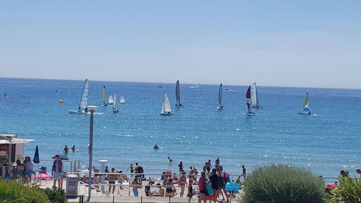 Les Lecques Apartment | Apartment in front of the beach, superb sea view and terrace 🏖️🏖️🏖️