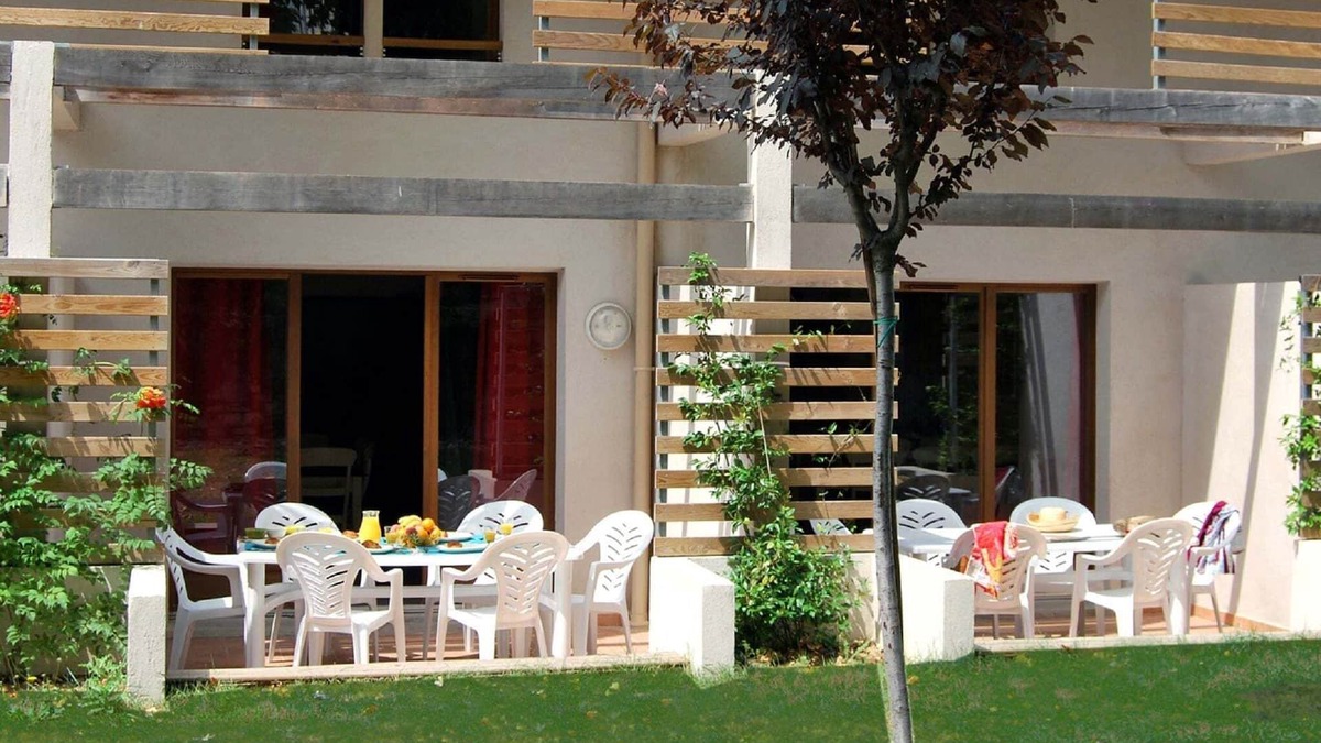 Barjac Apartment | Apartment in France with Spacious Terrace