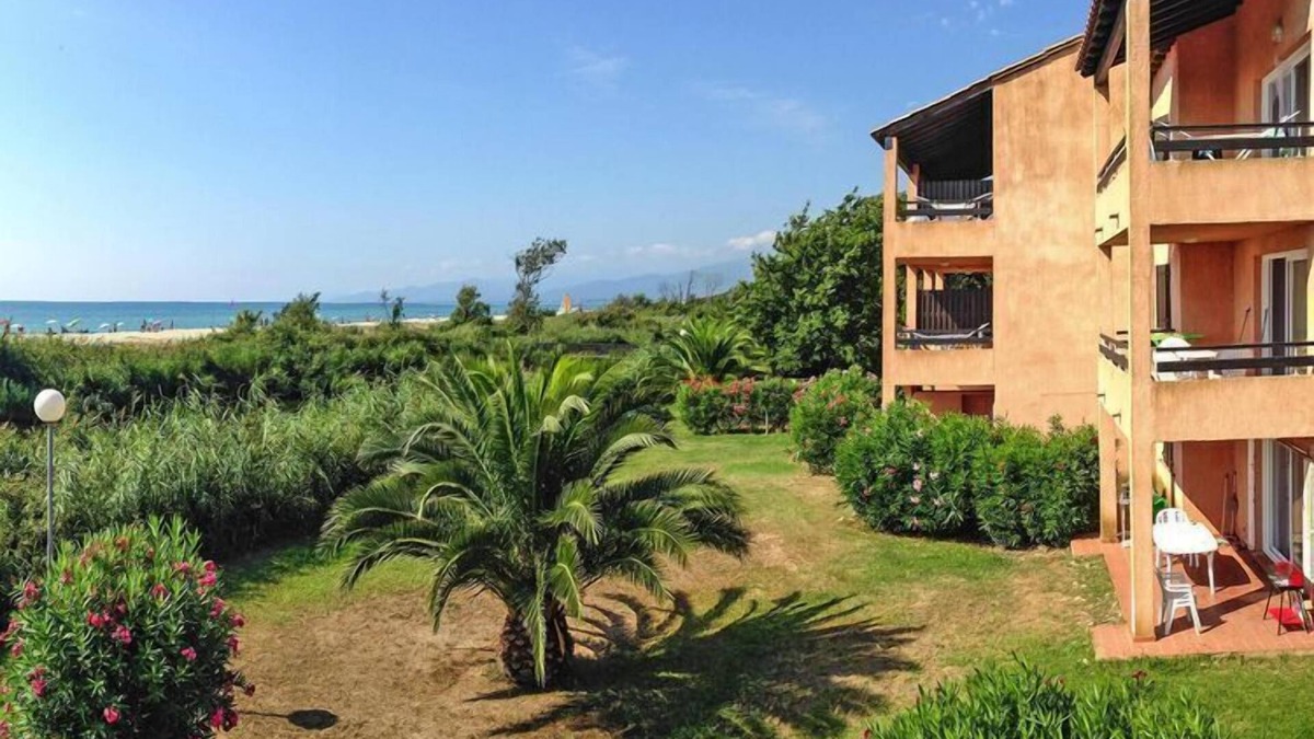 Ghisonaccia Apartment | Apartment in Ghisonaccia near Sandy Beach