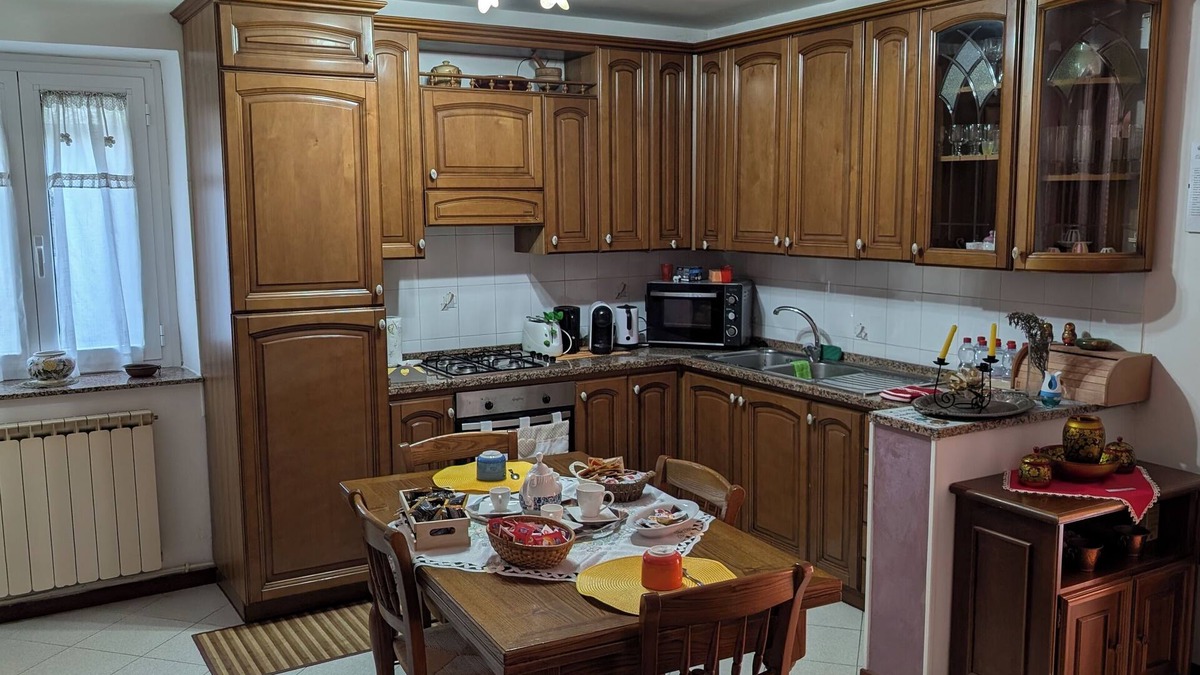 Fossato di Vico Apartment | Apartment in Fossato di Vico