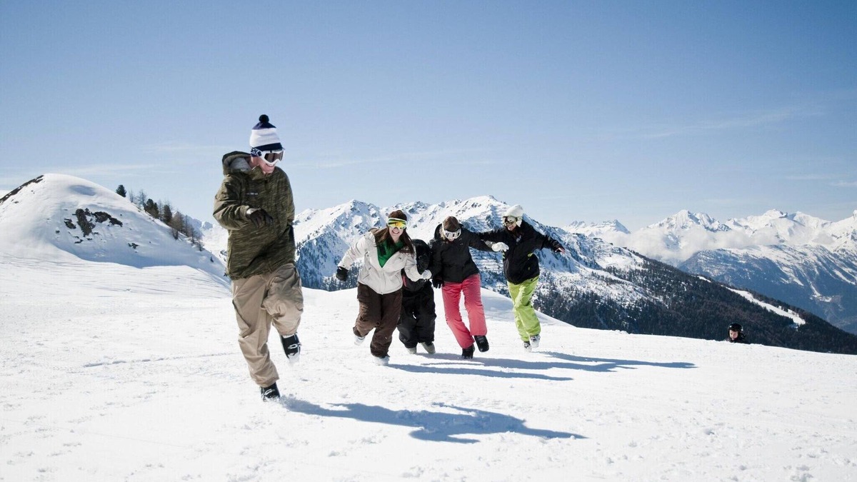 Les Mayens-de-Sion Apartment | Apartment in Les Agettes with ski storage