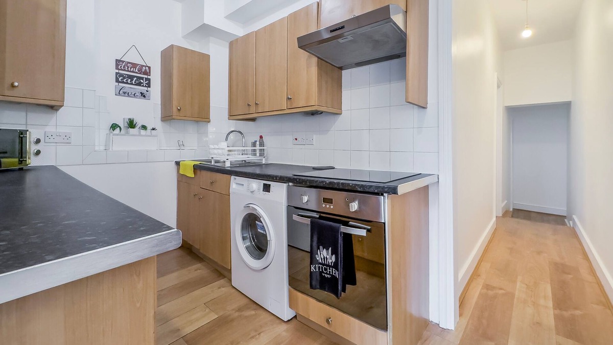 Woodside Apartment | Apartment in London Near London Bridge