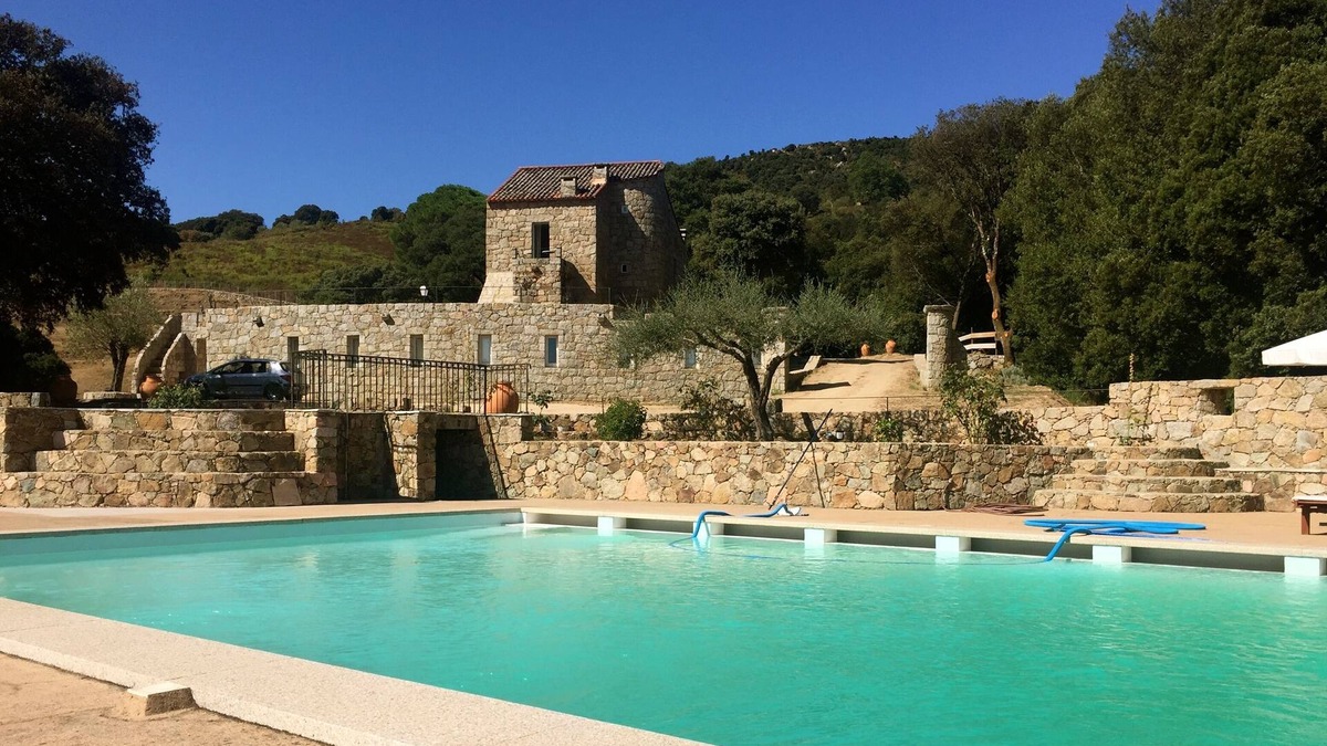 Sartene Apartment | Apartment in medieval residence with swimming pool