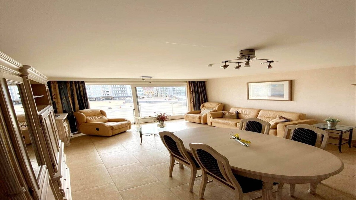 Middelkerke Apartment | Apartment in Middelkerke with Sea View