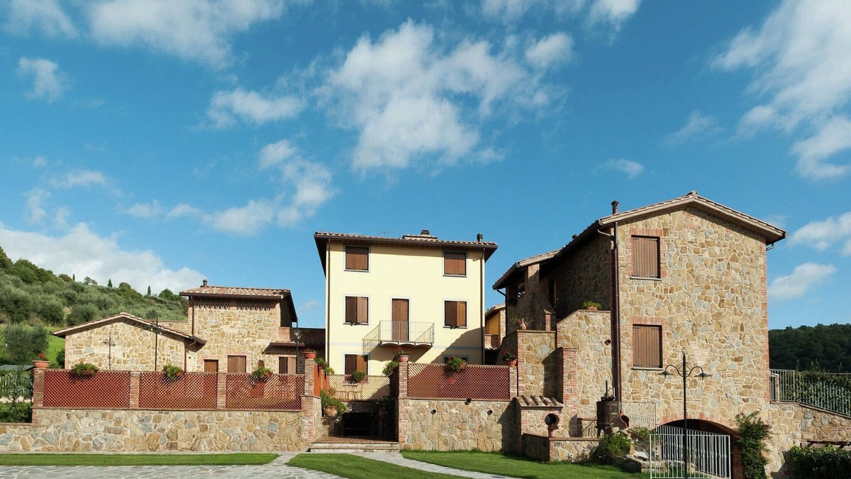 Monte del Lago Villa | Apartment in Monte del Lago near Lake Trasimeno