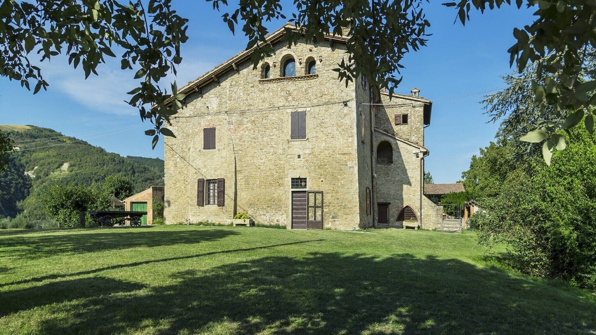 Modigliana House | Apartment in Modigliana with swimming pool