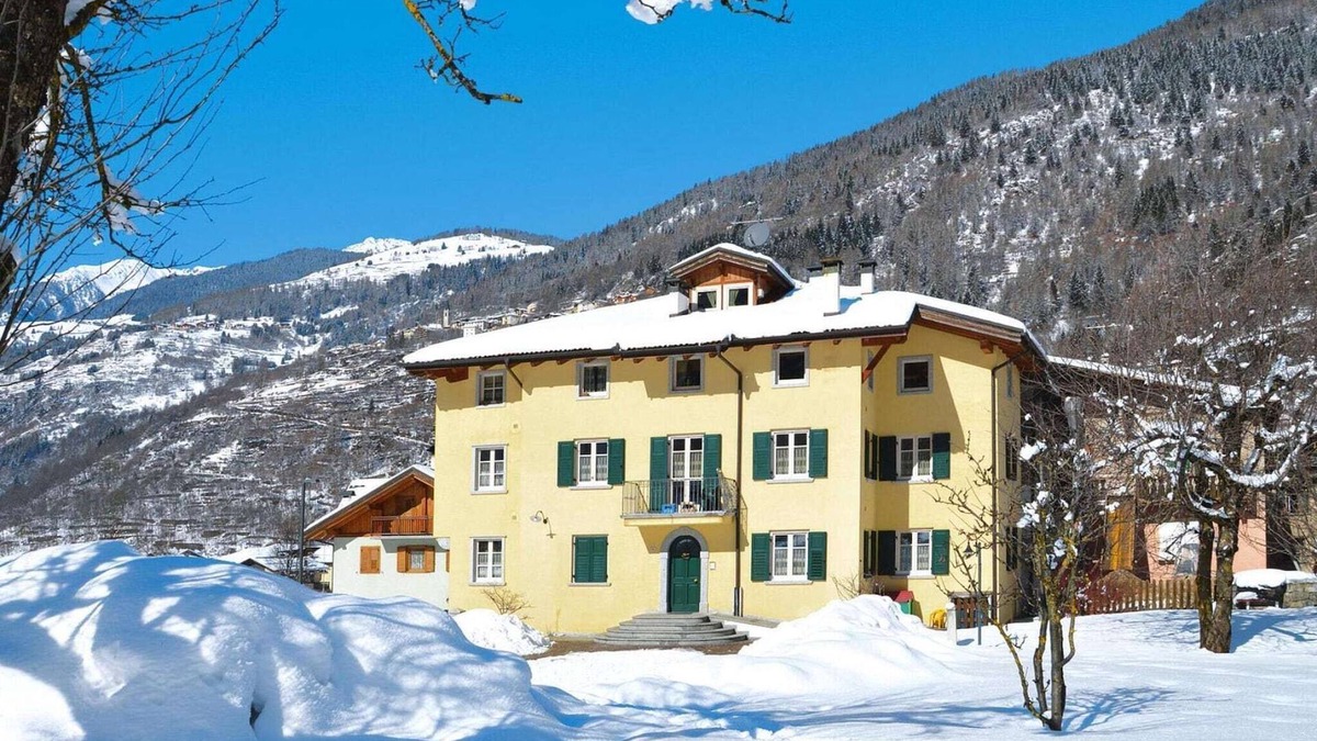 Pellizzano Apartment | Apartment in Pellizzano