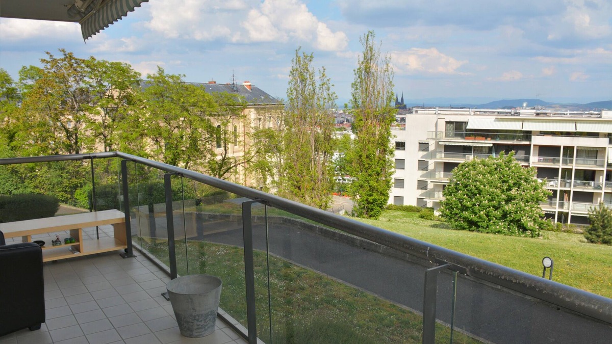 Chamalieres Apartment | Apartment in pleasant residence. 10 minutes' walk from the center of Clermont Ferrand