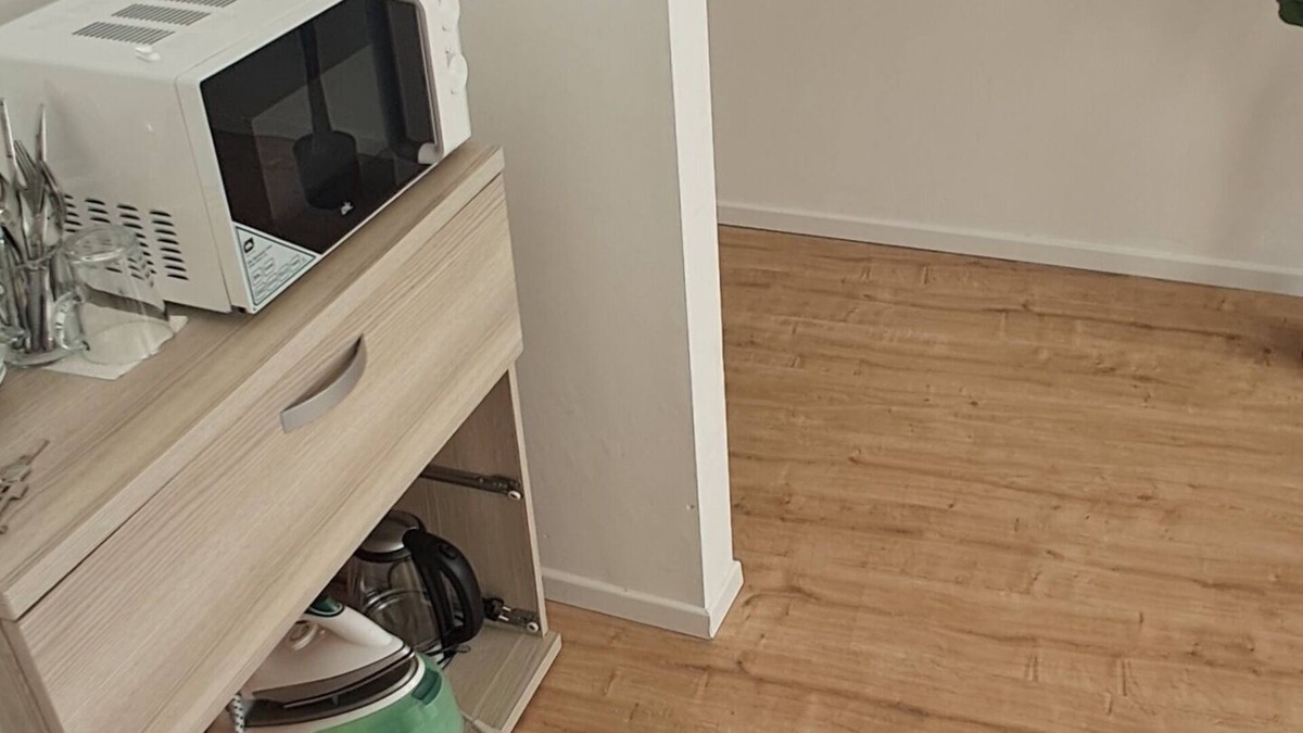 Saint-Laurent Apartment | Apartment in quiet street