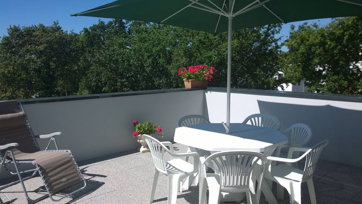 Saint-Marc-sur-Mer Apartment | Apartment in Saint Marc sur mer, large south facing terrace near the sea