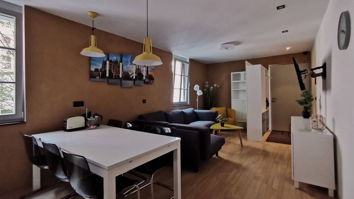 Bruhlervorstadt Apartment | Apartment in the old warehouse