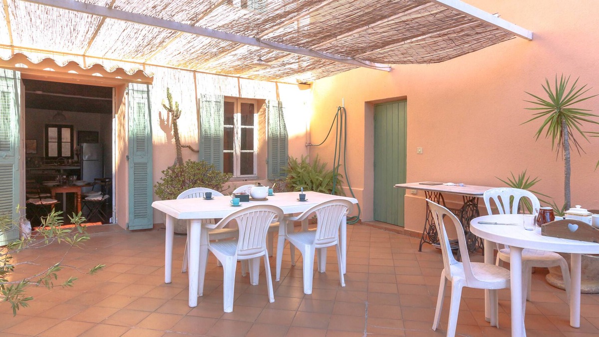 Le Cannet Apartment | Apartment in the heart of Le Cannet with AC, TERRACE, BENAKEY