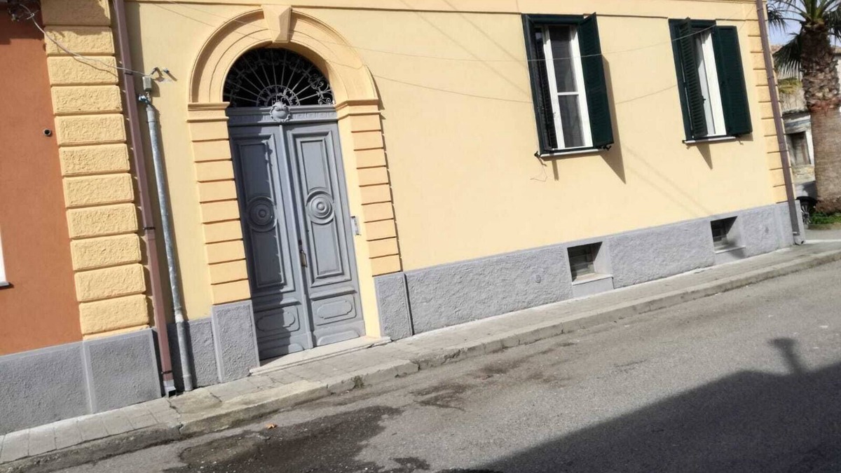 Locri Apartment | Apartment in the historic center of Locri, a few hundred meters from the sea.